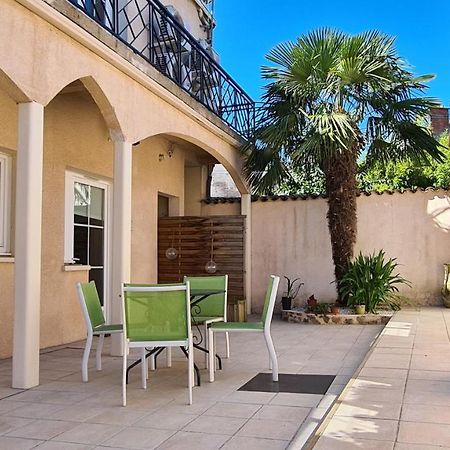 Alysa Hotel Parthenay Buitenkant foto